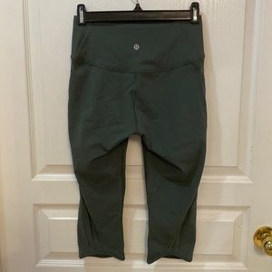 Lululemon cropped leggings